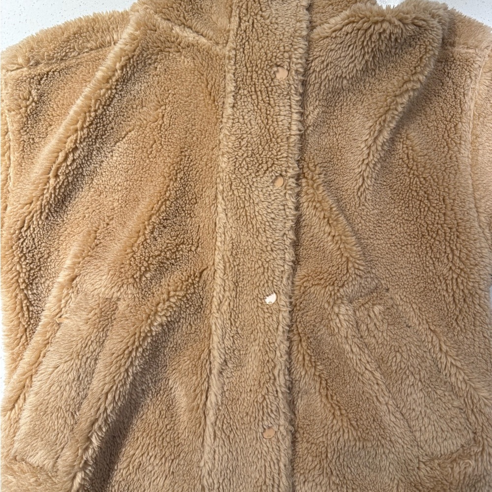 NWOT - ALO Yoga Sherpa Varsity Jacket in Camel - Picture 10 of 12